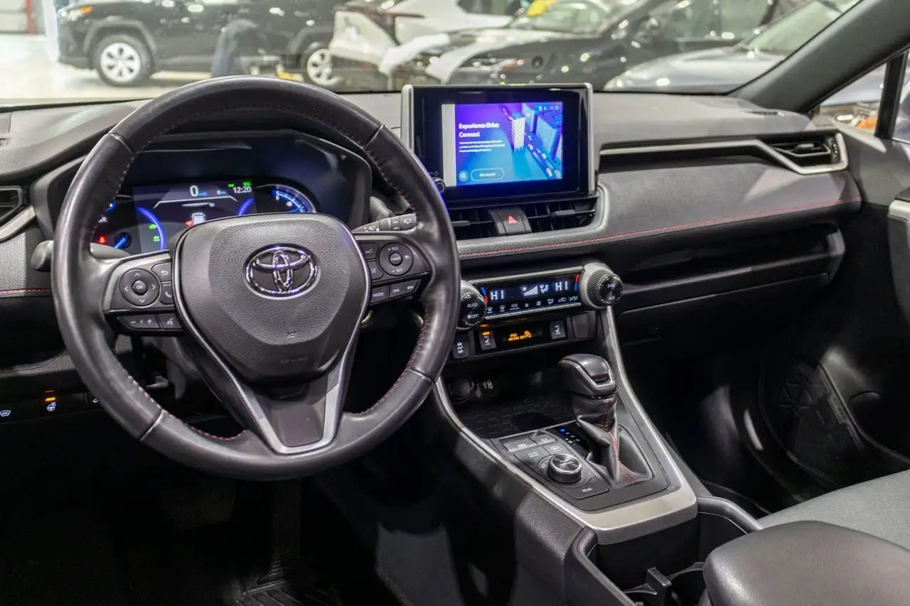 Toyota RAV 4 Prime снимка Toyota RAV 4 Prime