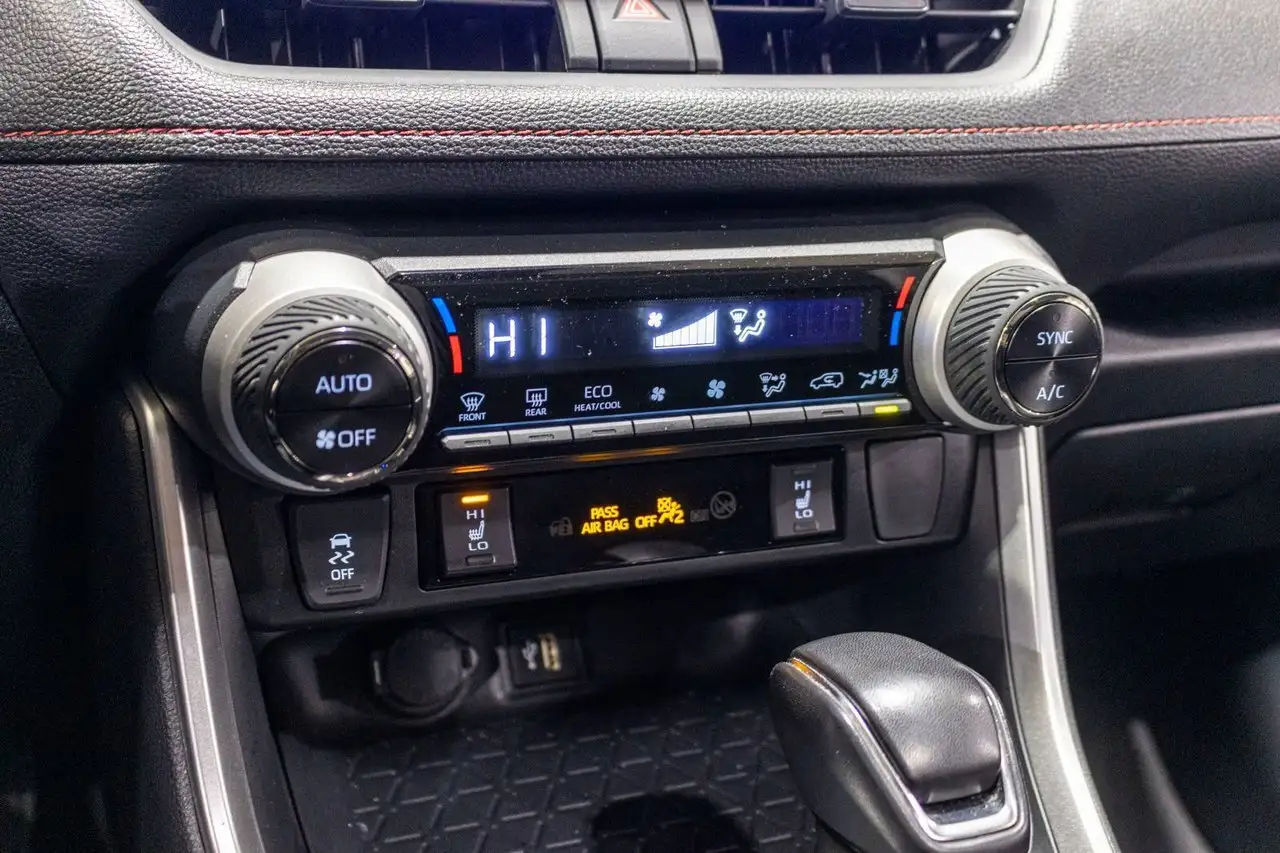 Toyota RAV 4 Prime снимка Toyota RAV 4 Prime