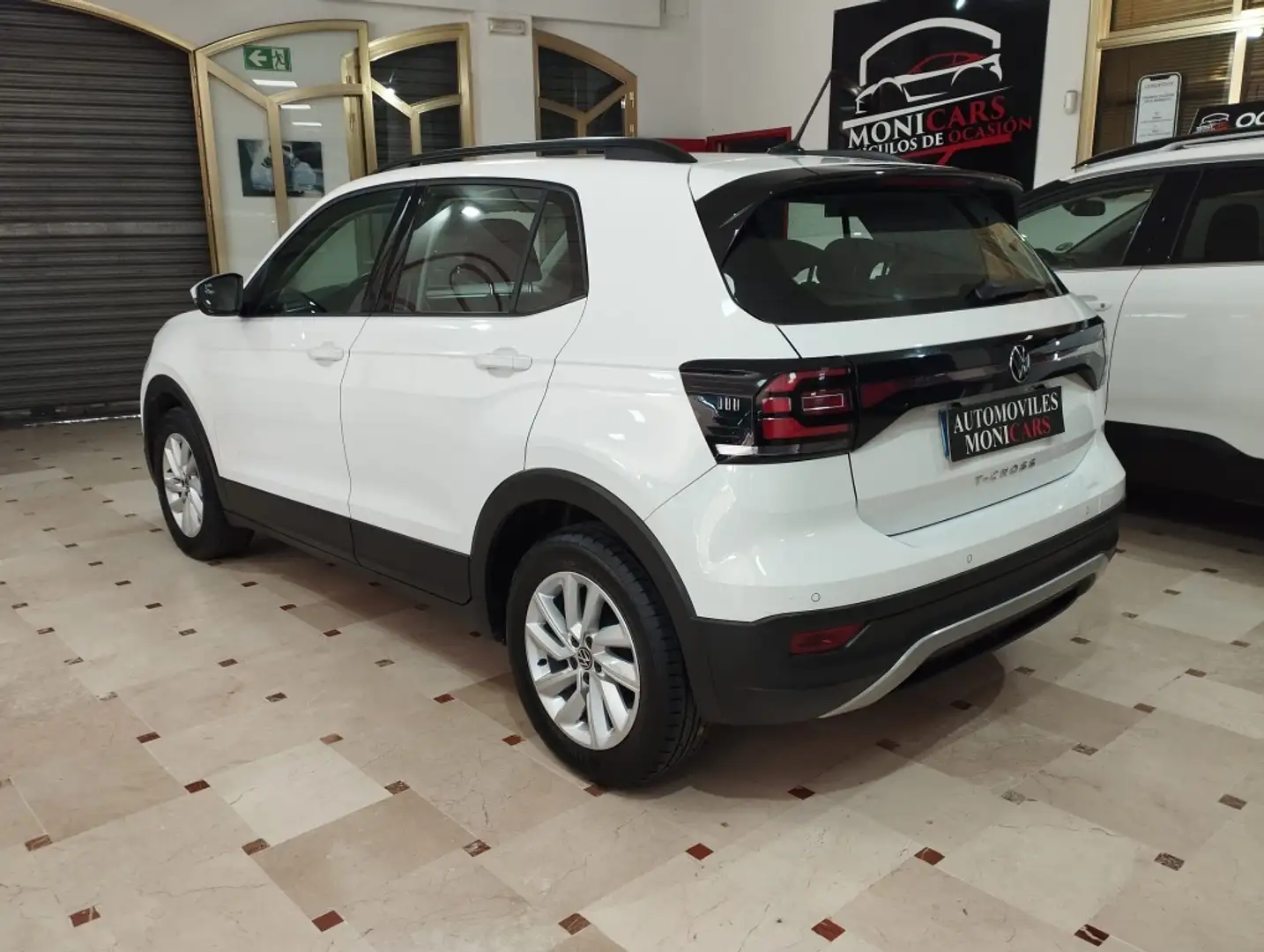 Volkswagen T-Cross 1.0 TSI Advance - 2