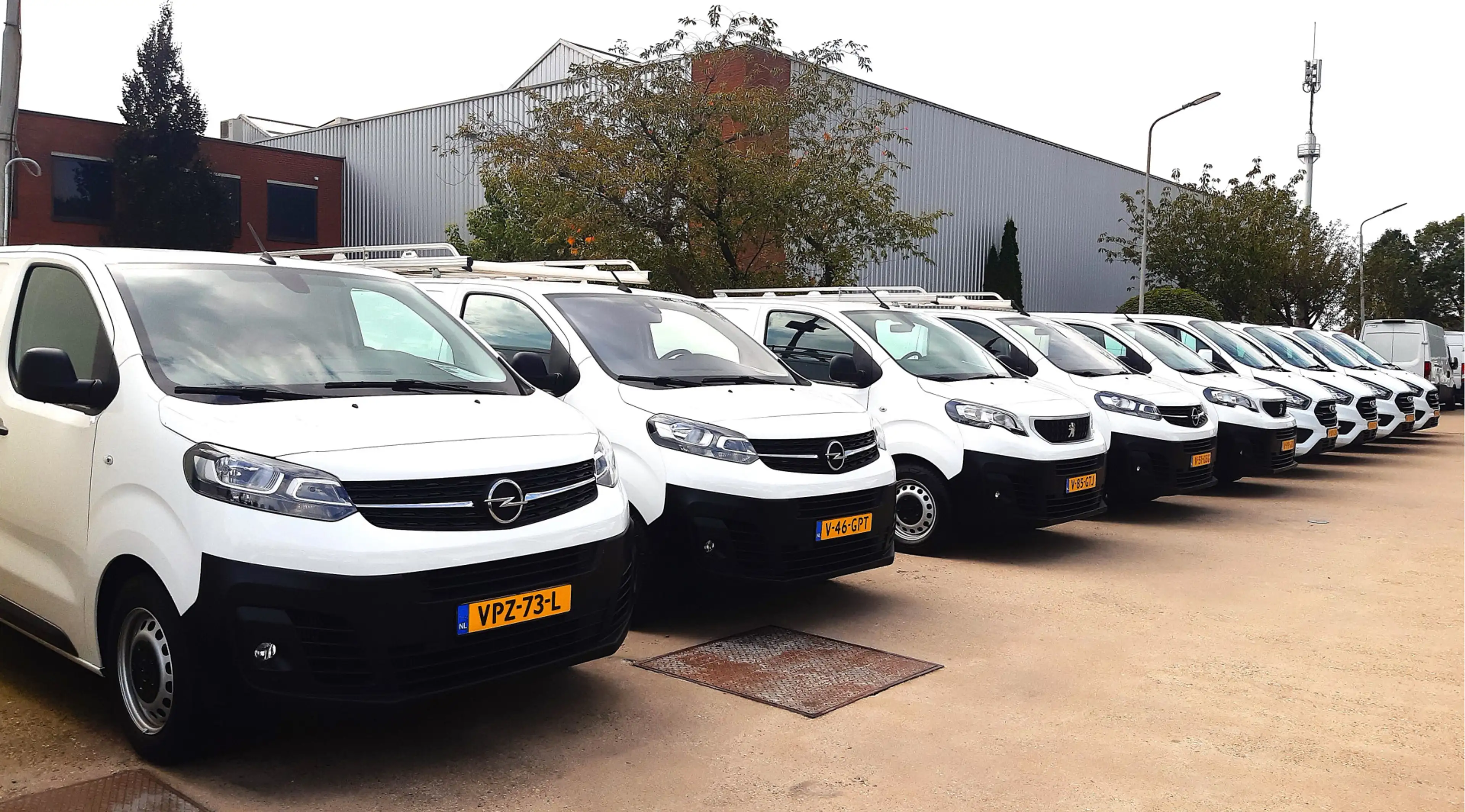 Peugeot Expert 2.0 BlueHDI 145Pk Automaat Premium Airco Cruise co — photo 48