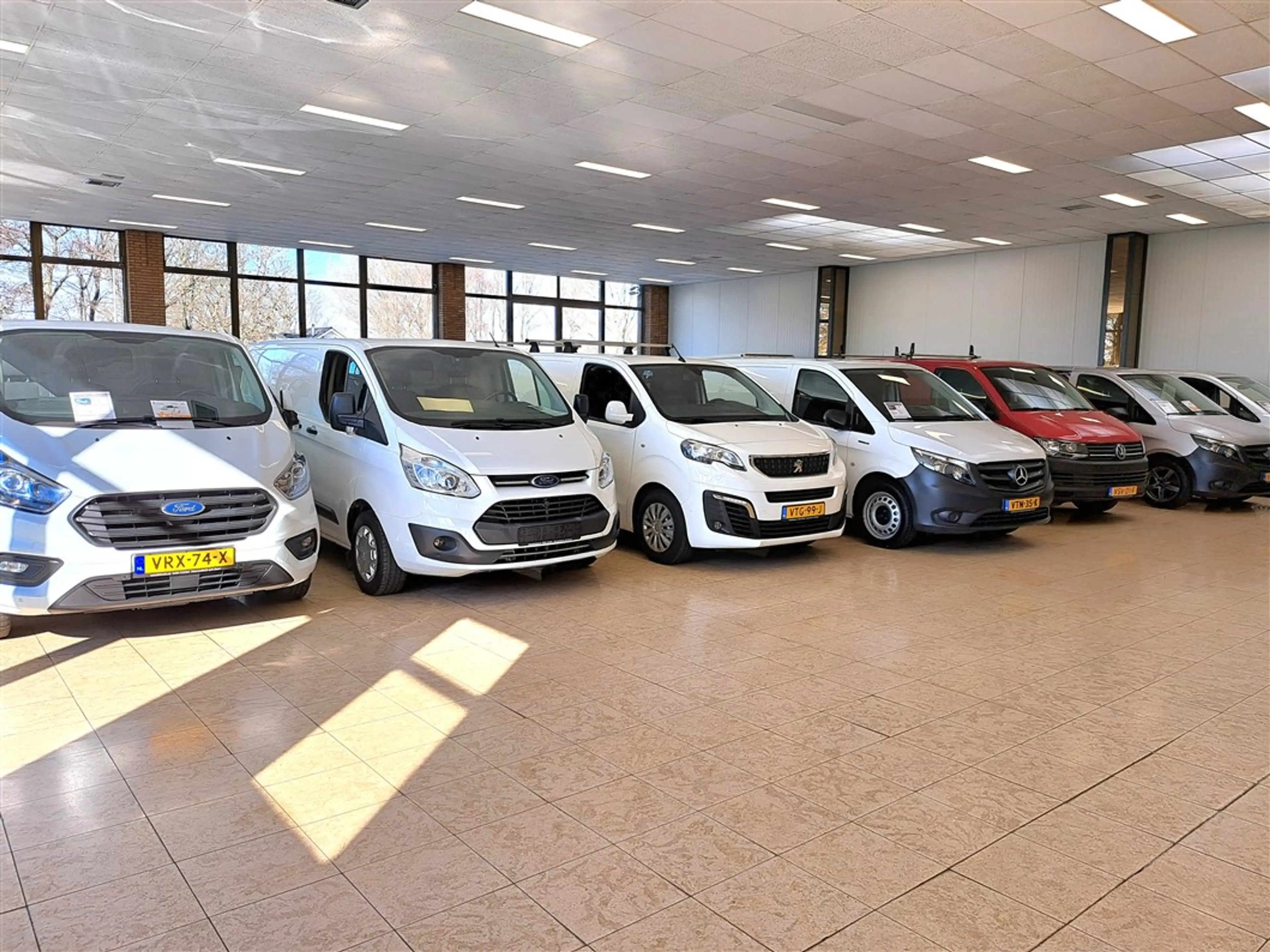 Peugeot Expert 2.0 BlueHDI 145Pk Automaat Premium Airco Cruise co — photo 47