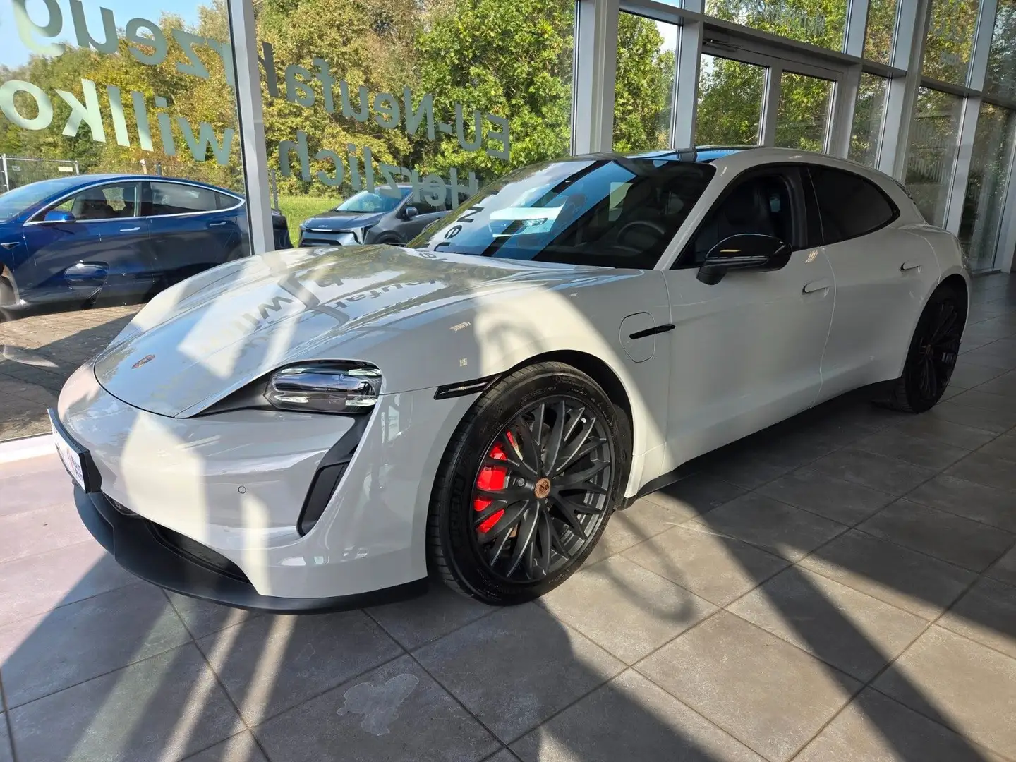 Porsche Taycan Sport Turismo 79 Kwh Grau - 2