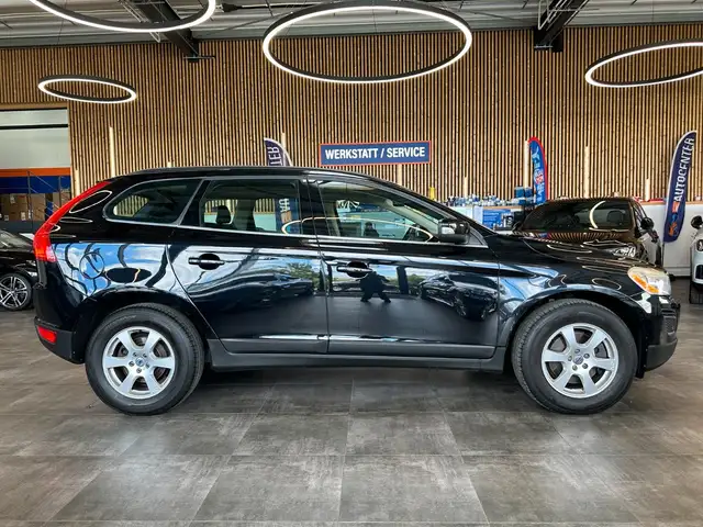 Volvo XC60 view 16