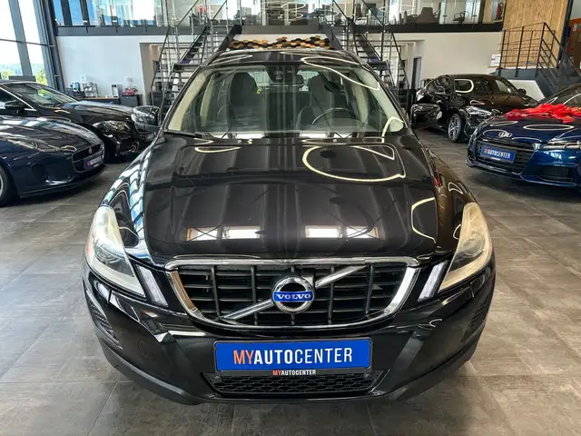 Volvo XC60 view 22