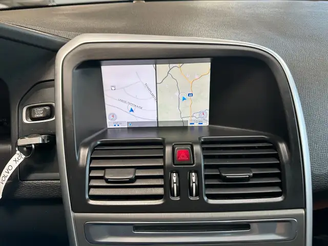 Volvo XC60 view 15