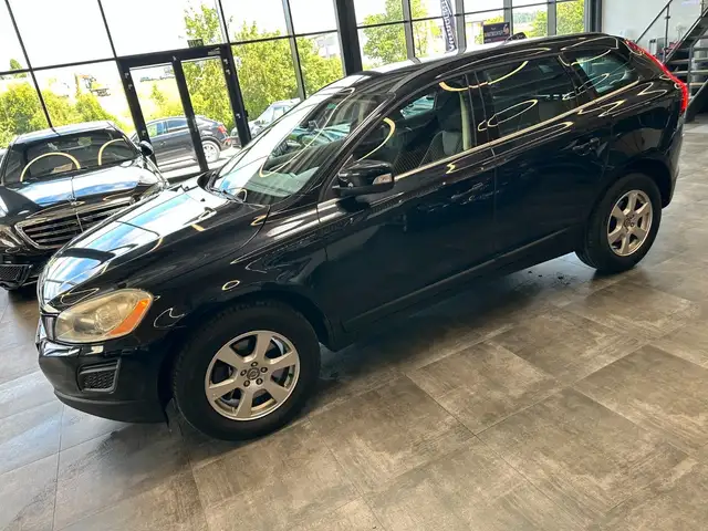Volvo XC60 view 24