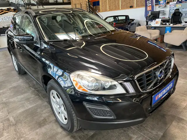 Volvo XC60 view 19