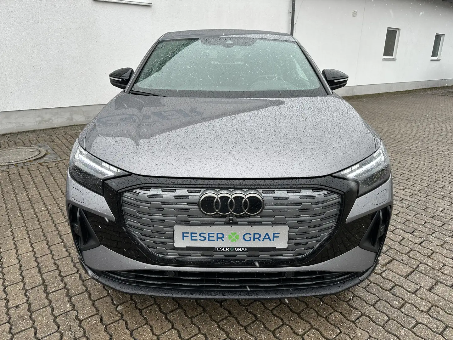 Audi Q4 e-tron Sportback e-tron 50 qu. ACC AHK MATRIX EDITION ONE Šedá - 2