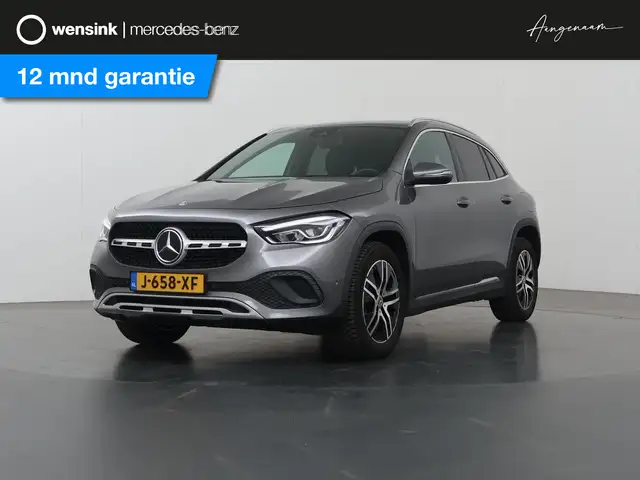 Mercedes-Benz GLA 200 Business Solution Luxury | Trekhaak | Stoelverwarm