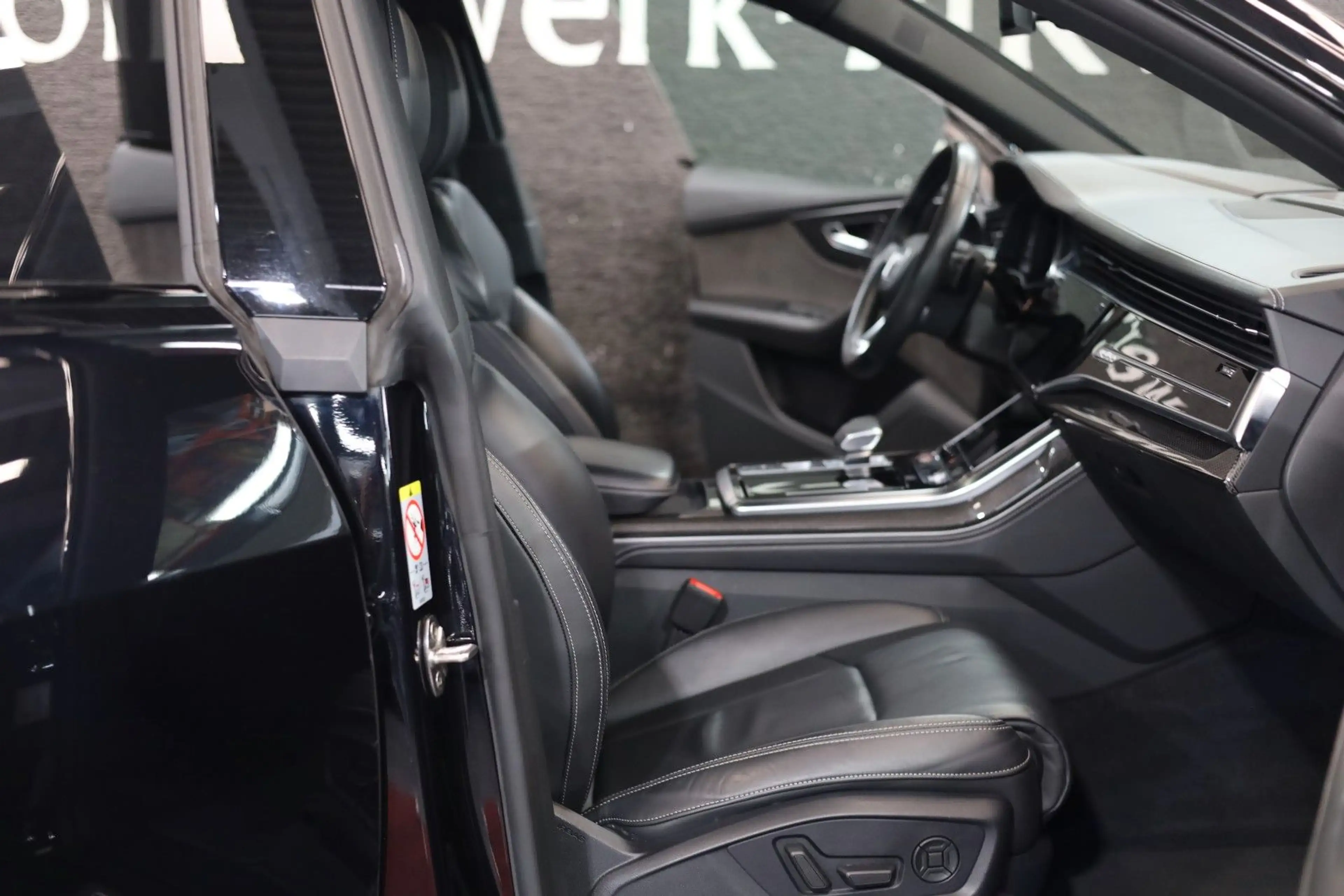 Audi SQ8 4.0 TDI *Carbon*ACC*Heaad-Up*Pano*Matrix — photo 4