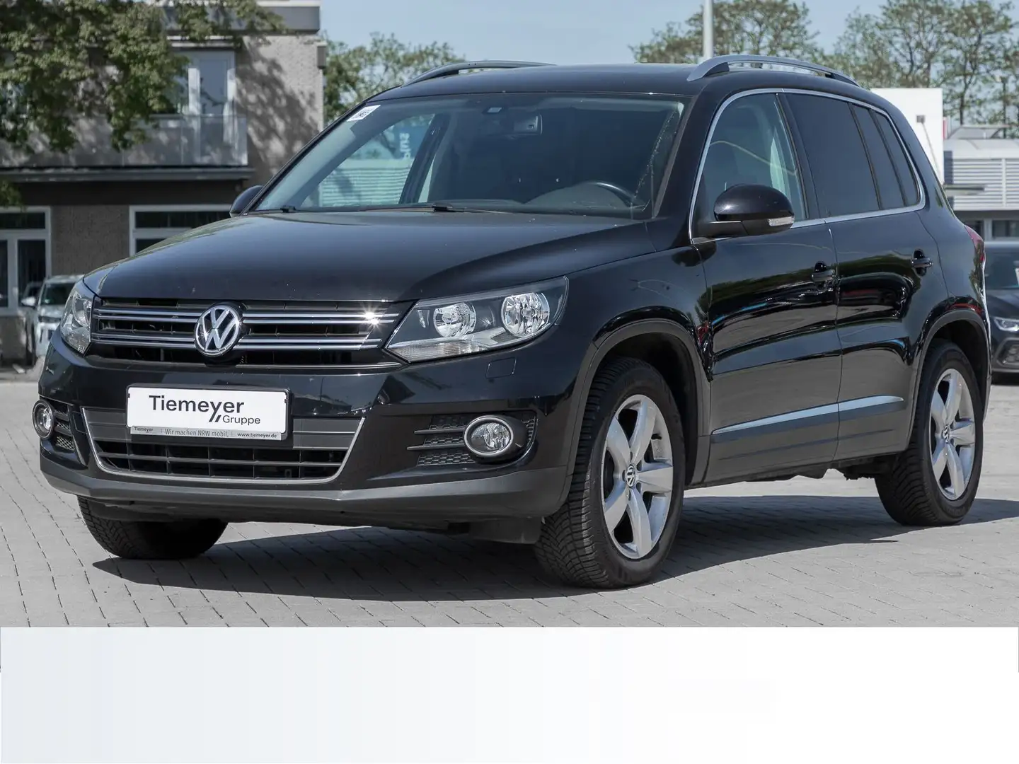 Volkswagen Tiguan 2.0 TDI SPORT & STYLE PANO AHK GRA Negro - 2