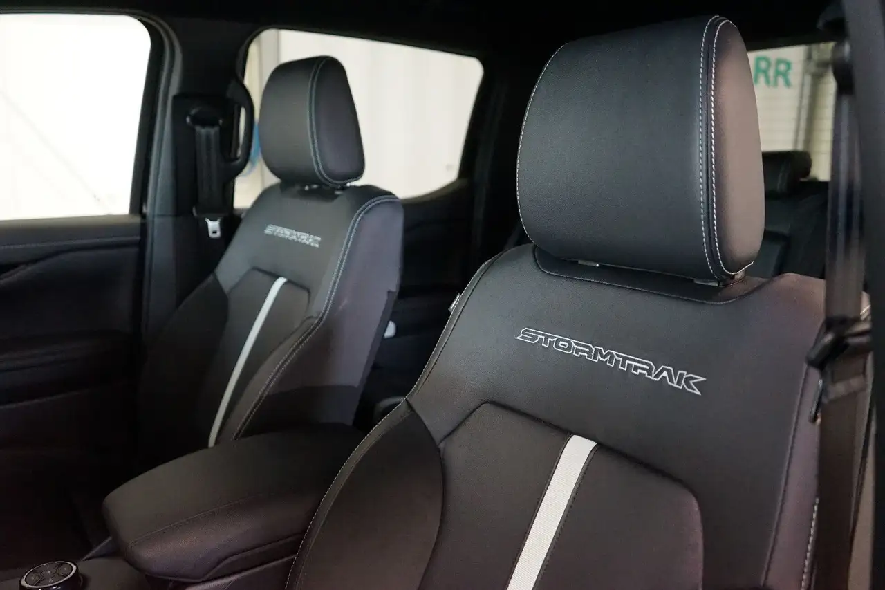 Ford Ranger 2.3 Plug-in-Hybrid Stormtrak Doppelkabine 12