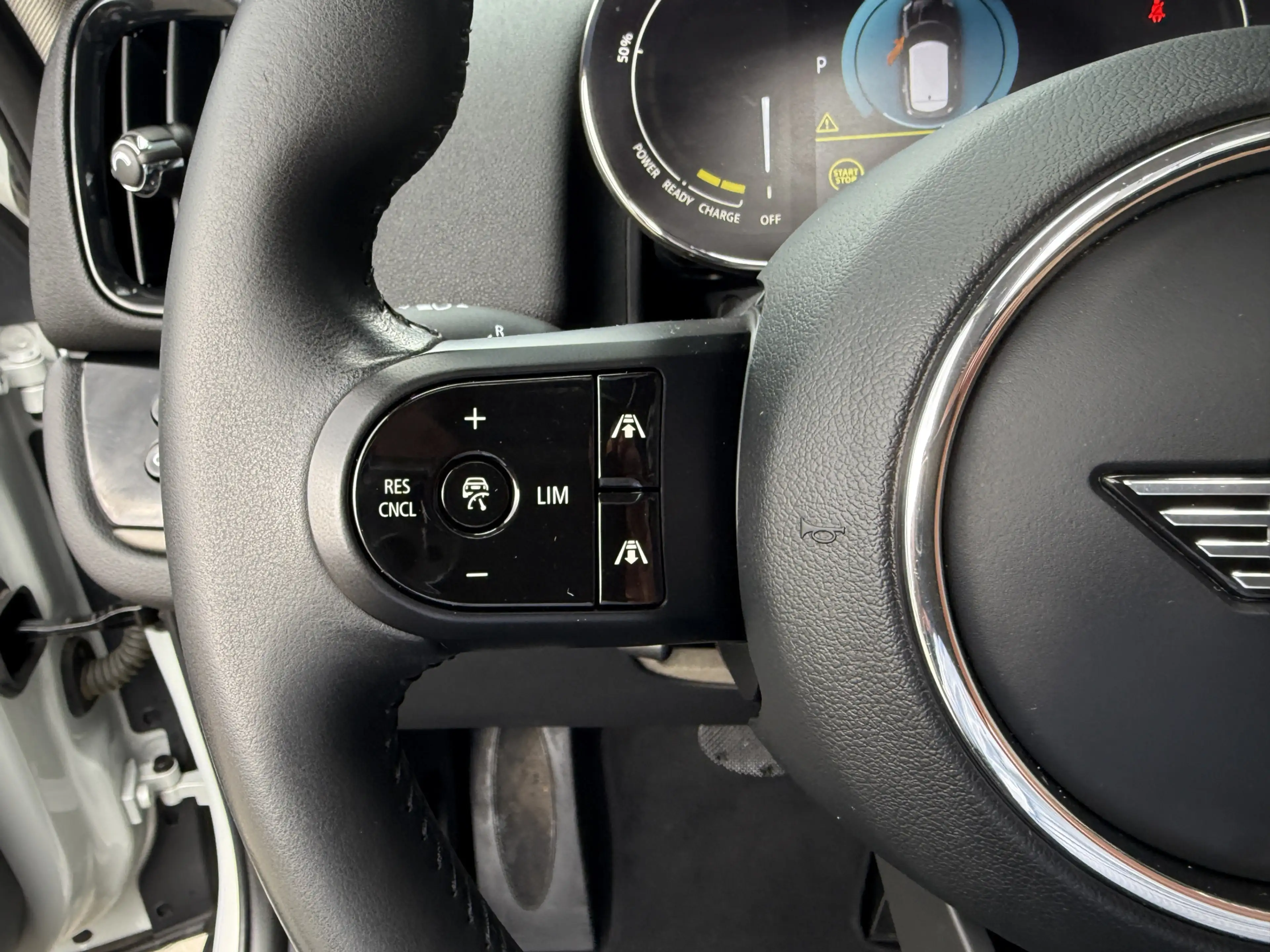 MINI Cooper SE Countryman 2.0 ALL4 Pano/Camera/H&K — photo 11