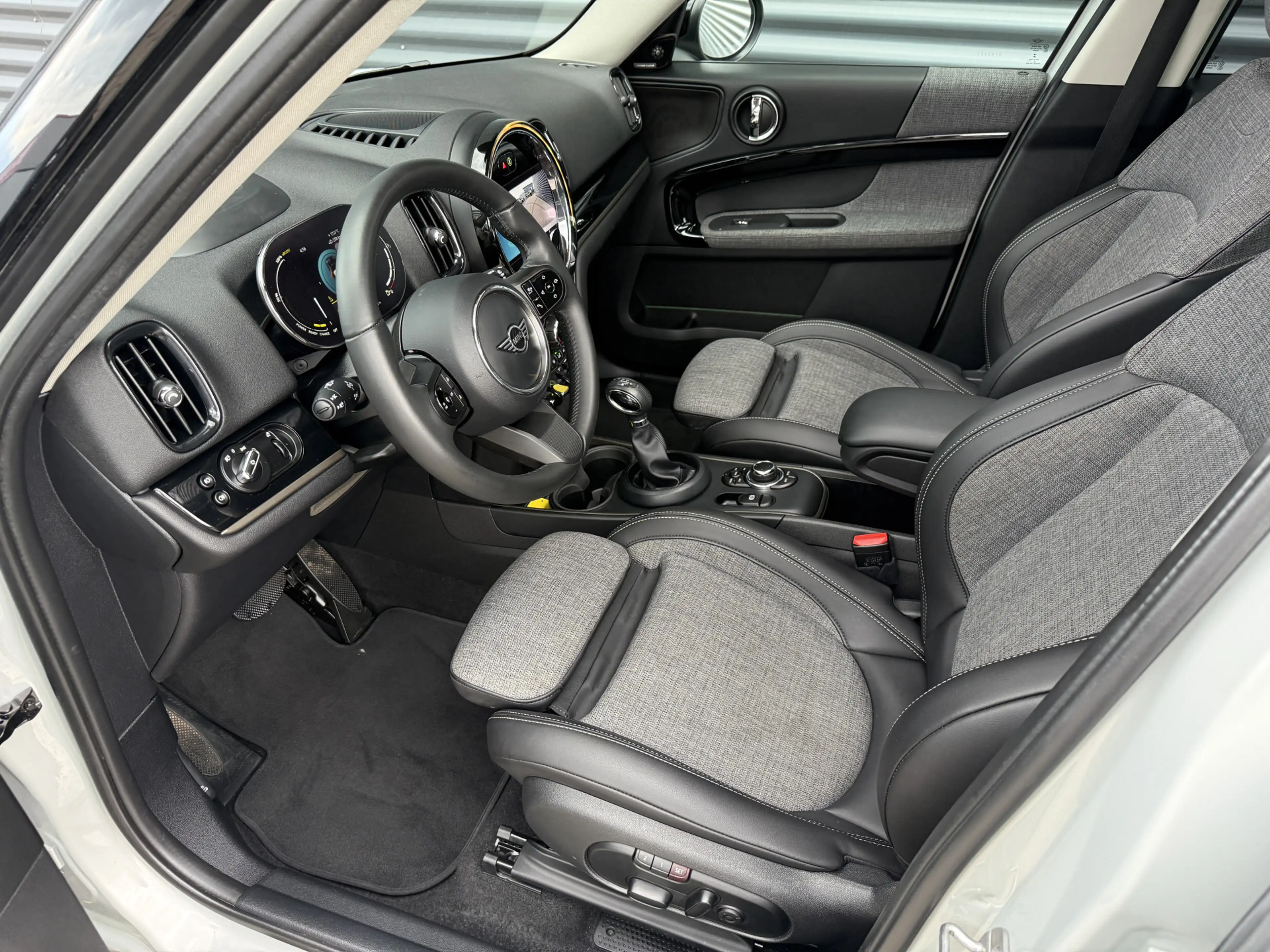 MINI Cooper SE Countryman 2.0 ALL4 Pano/Camera/H&K — photo 8