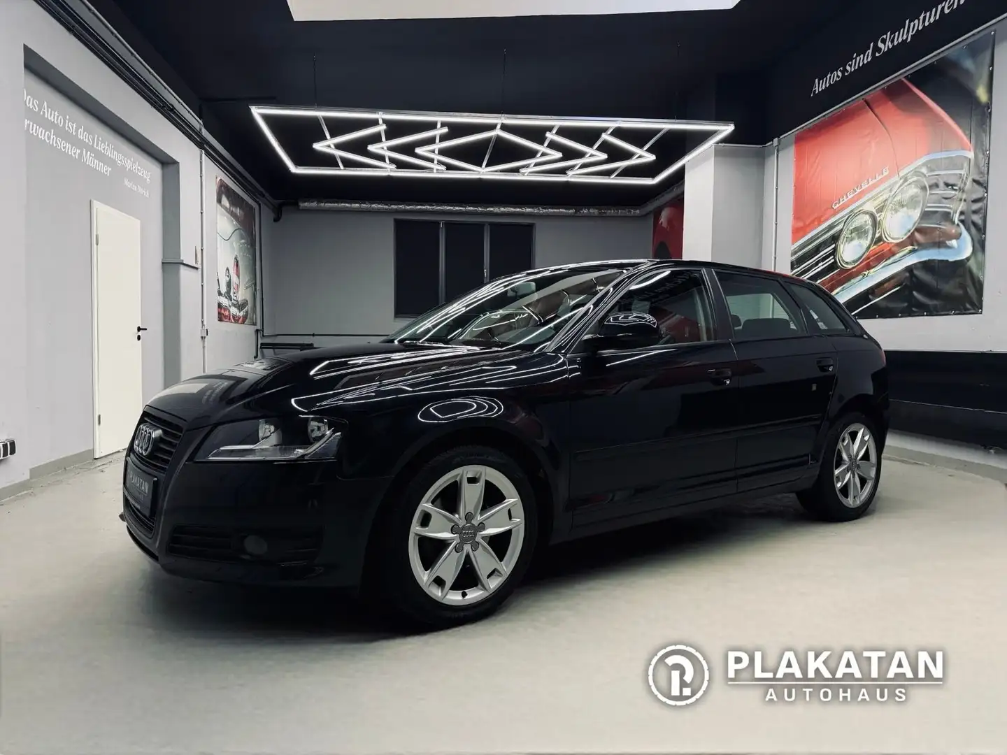 Audi A3 Sportback 1.8 TFSI Ambition Noir - 1