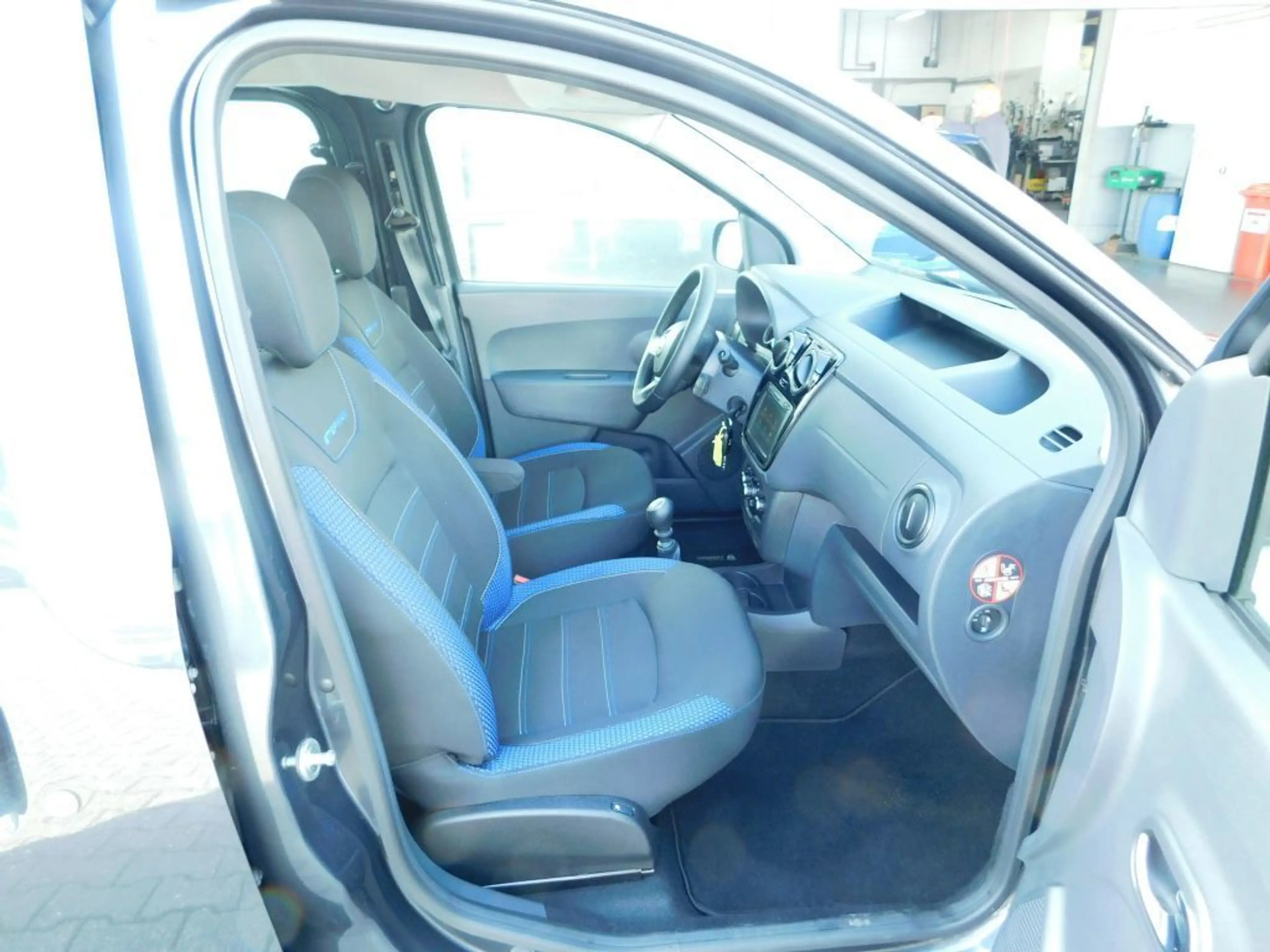 Dacia Dokker Stepway Plus TCe 130 GPF — photo 9