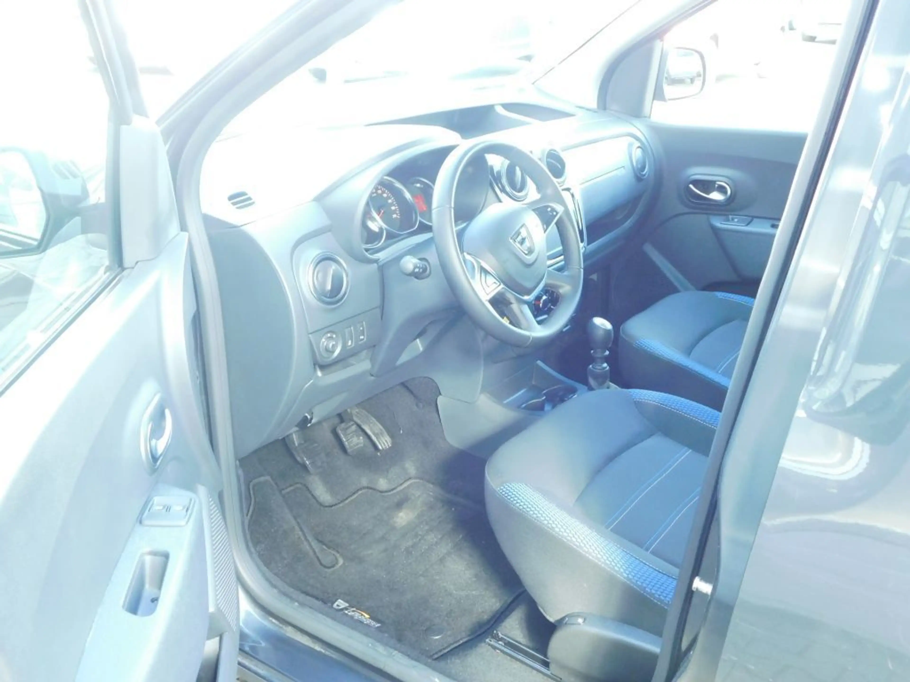 Dacia Dokker Stepway Plus TCe 130 GPF — photo 6