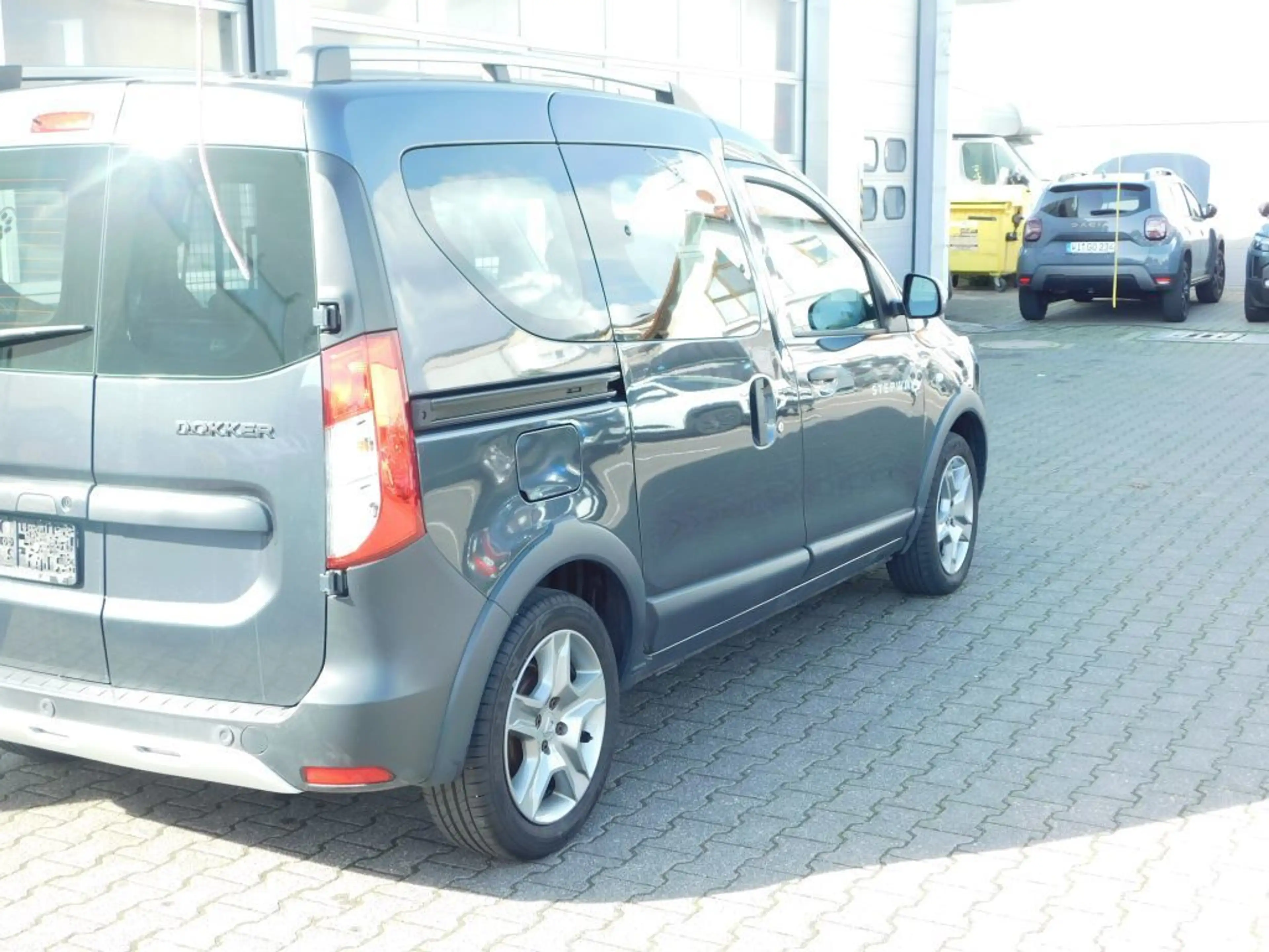 Dacia Dokker Stepway Plus TCe 130 GPF — photo 3