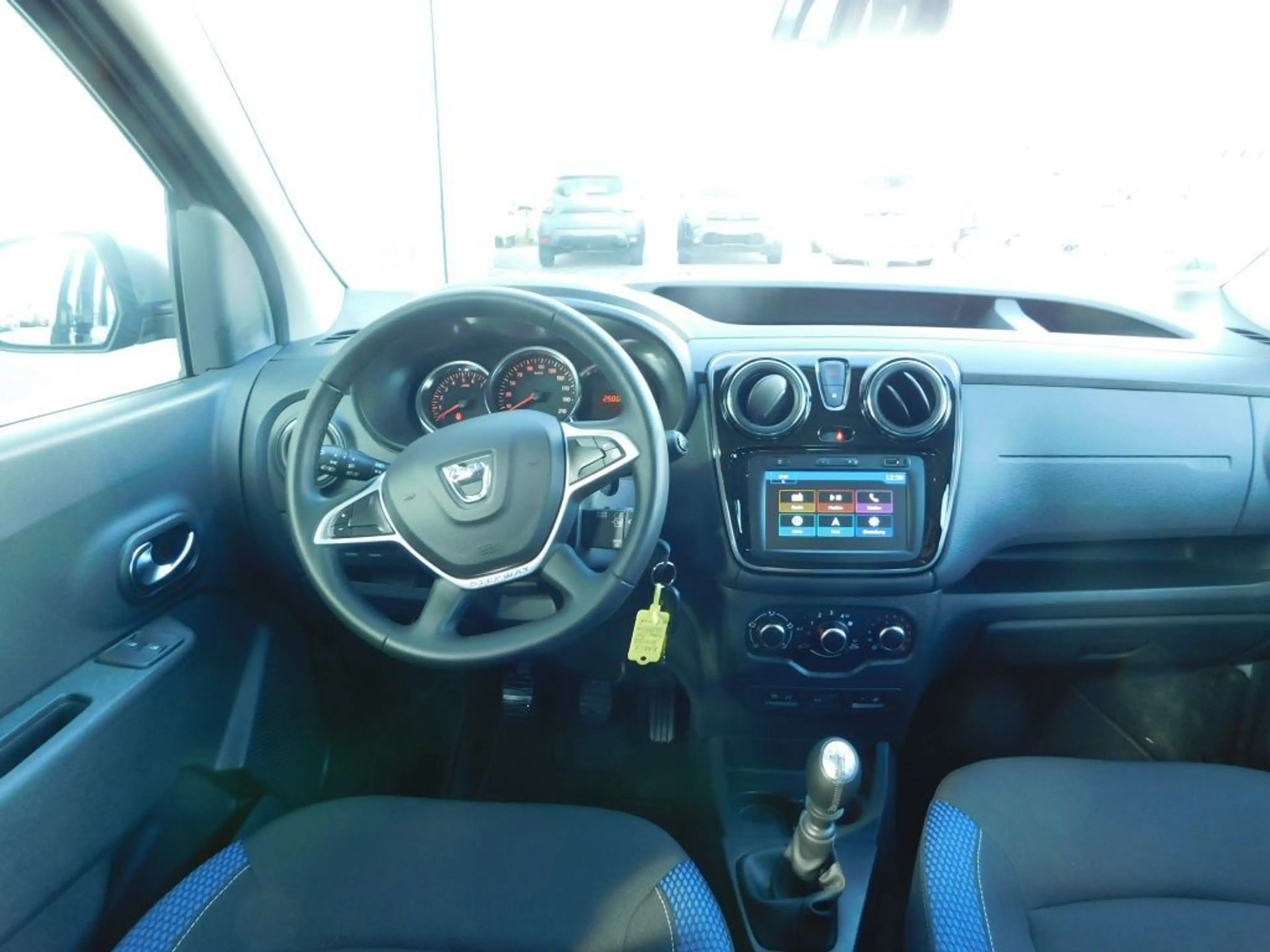 Dacia Dokker Stepway Plus TCe 130 GPF — photo 7