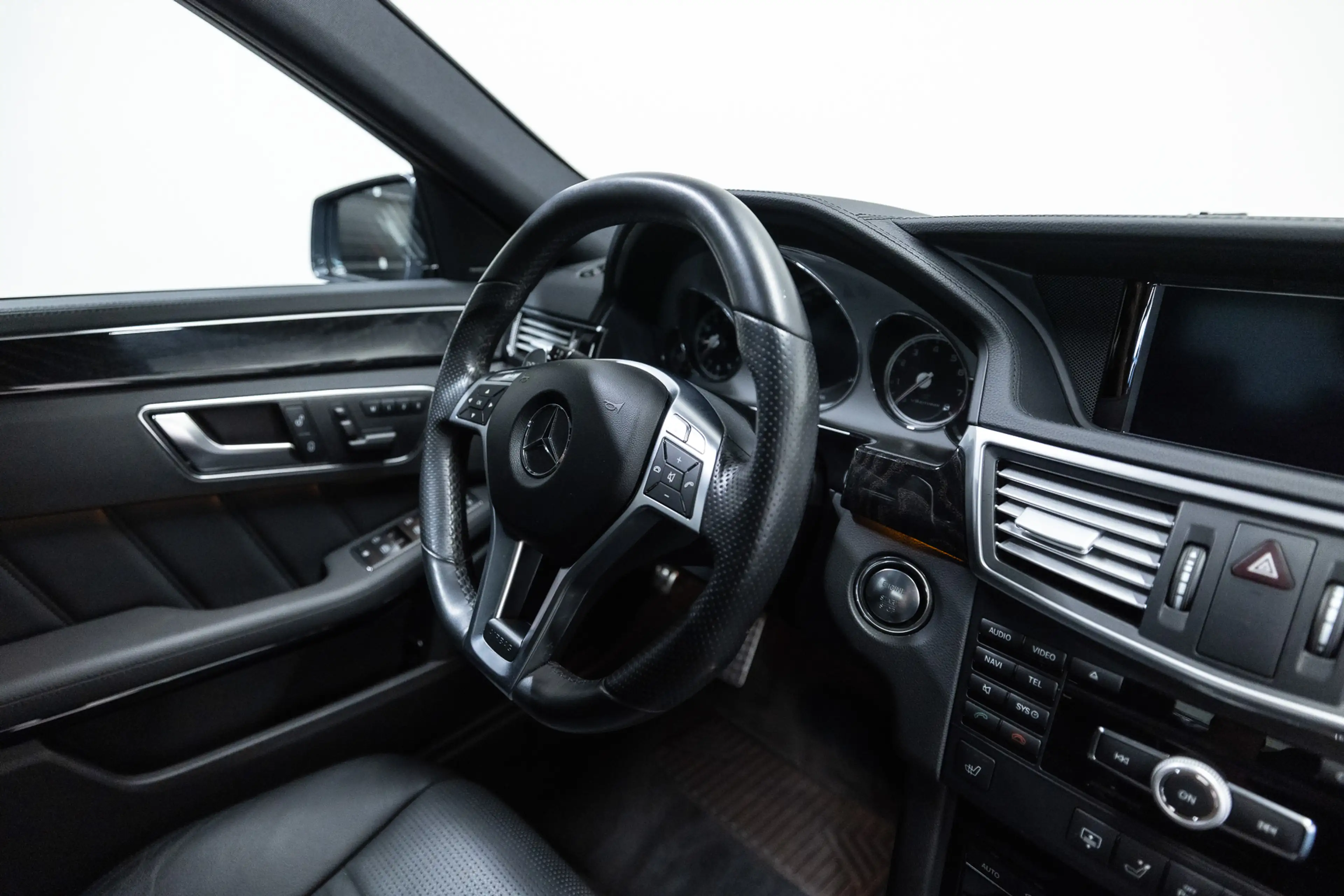 Mercedes-Benz E 63 AMG Btw auto, (€ 41.280,99 Ex B.T.W) DEALER AUTO Deale — photo 20