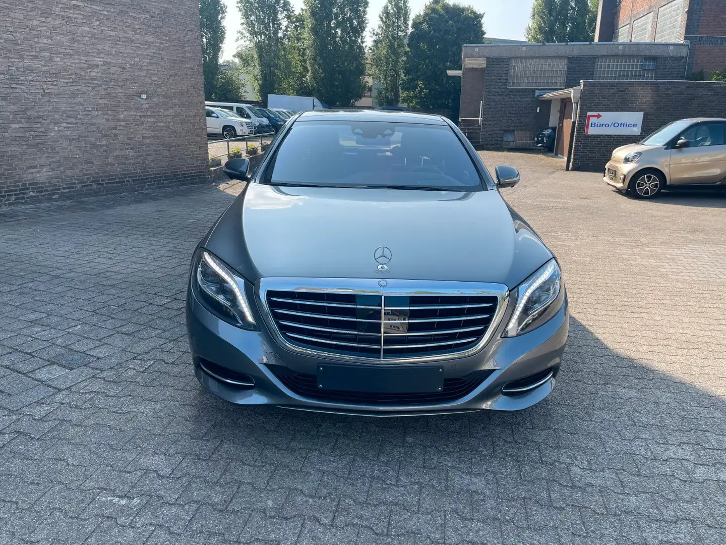 Mercedes-Benz S 500 4-Matic * 335kw * Pano * Leder * Digital * Grau - 2