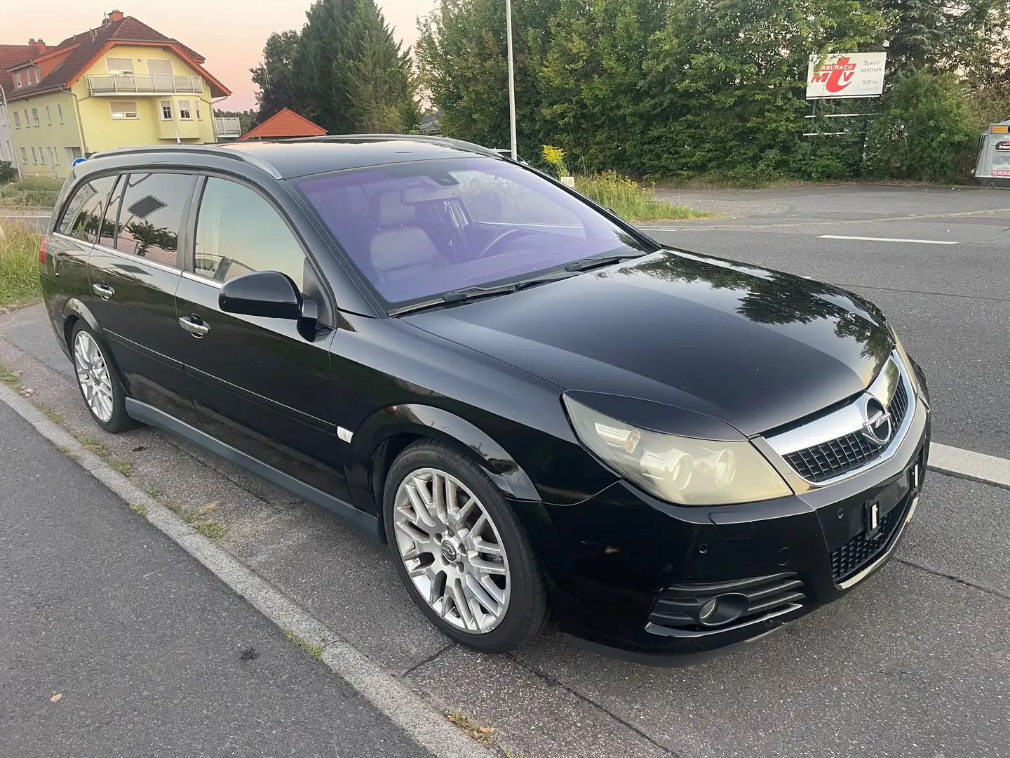 Opel Vectra 1.8 Caravan Black - 1