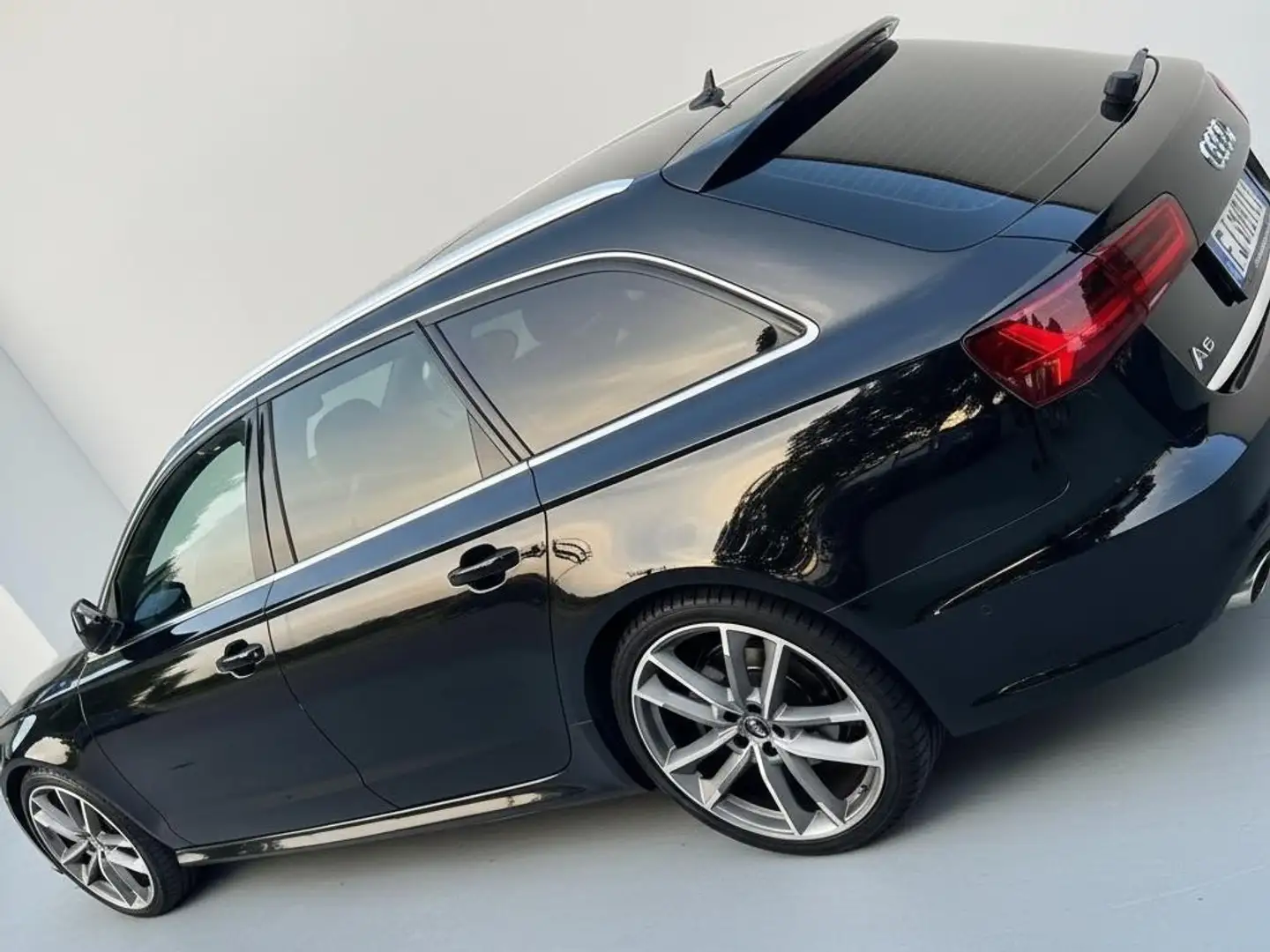 Audi A6 Avant 3.0 TDI 272 CV quattro S tronic Business P. crna - 1