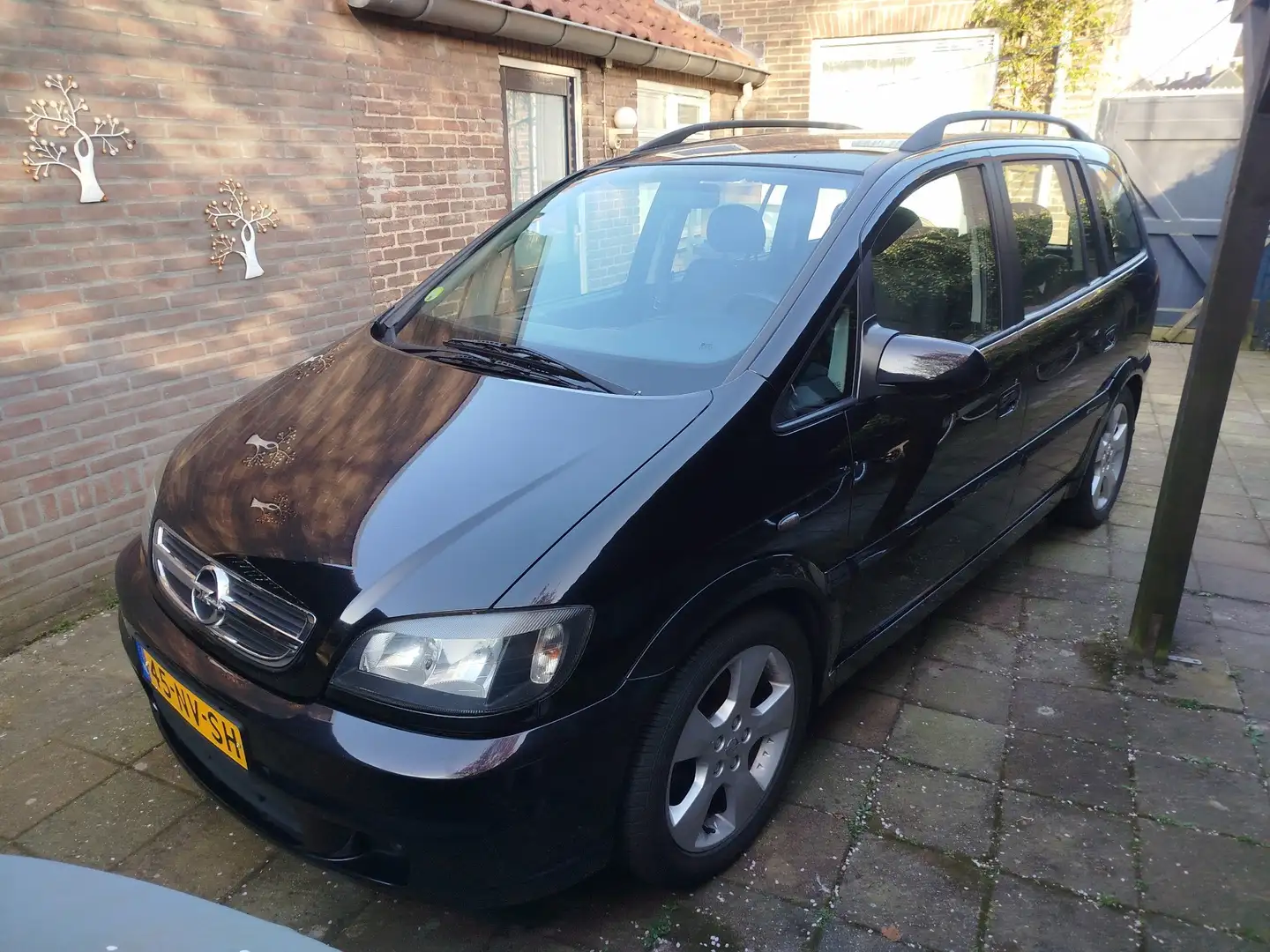 Opel Zafira 2.2-16V Design Edition Zwart - 1