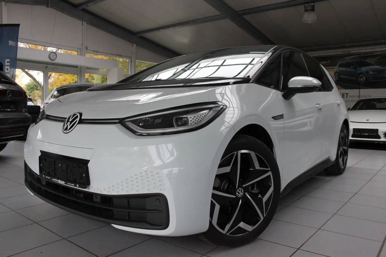 Volkswagen ID.3 PRO/PERF/SCHALENSIT/PANO/IQLED/19"/KAME/NAV Blanco - 2