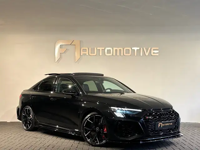 Audi RS3 view 7