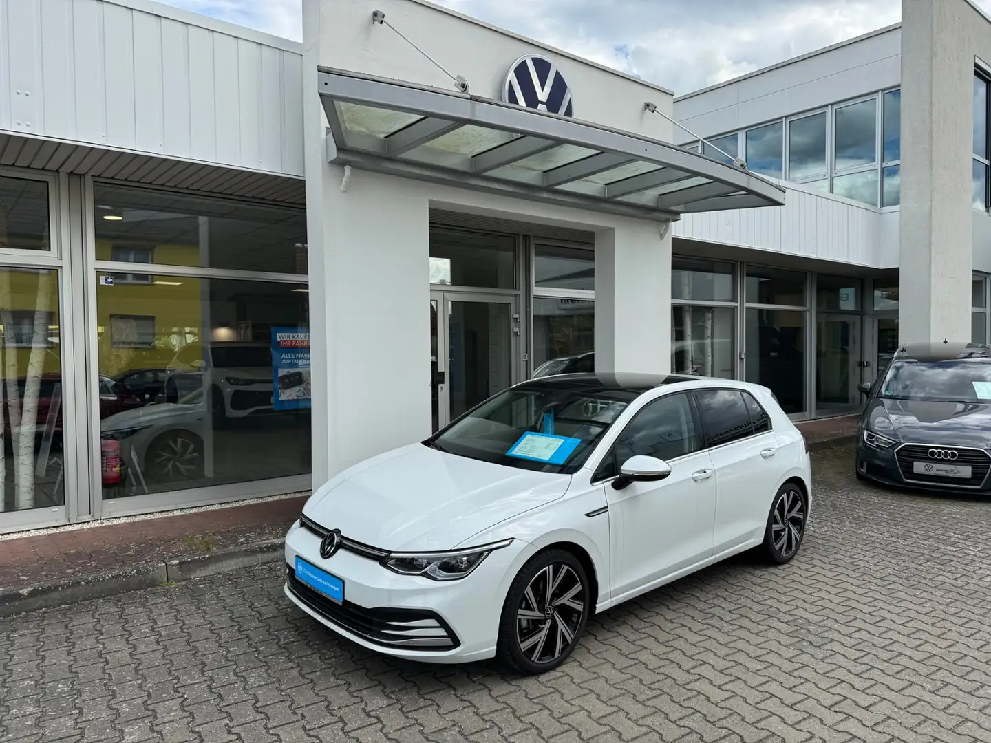 Volkswagen Golf 8 CD 2.0 TSI DSG Style Weiß - 2