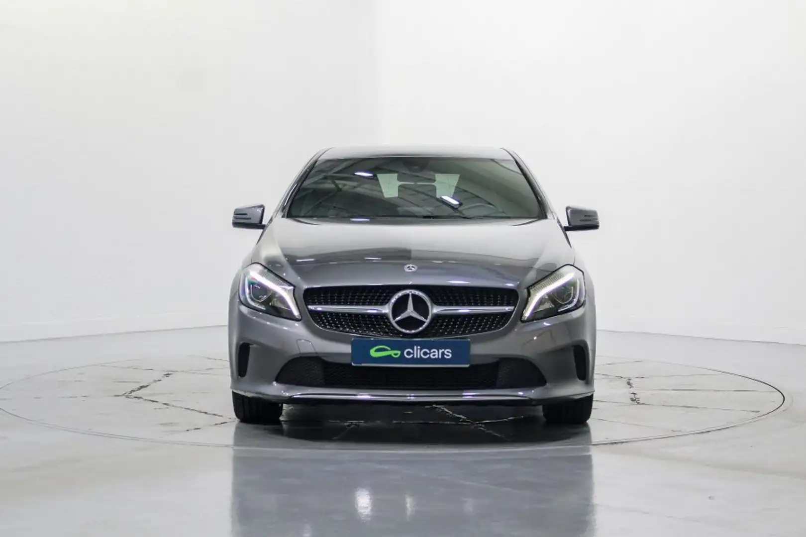 Mercedes-Benz A 180 7G-DCT (4.75) Gris - 2
