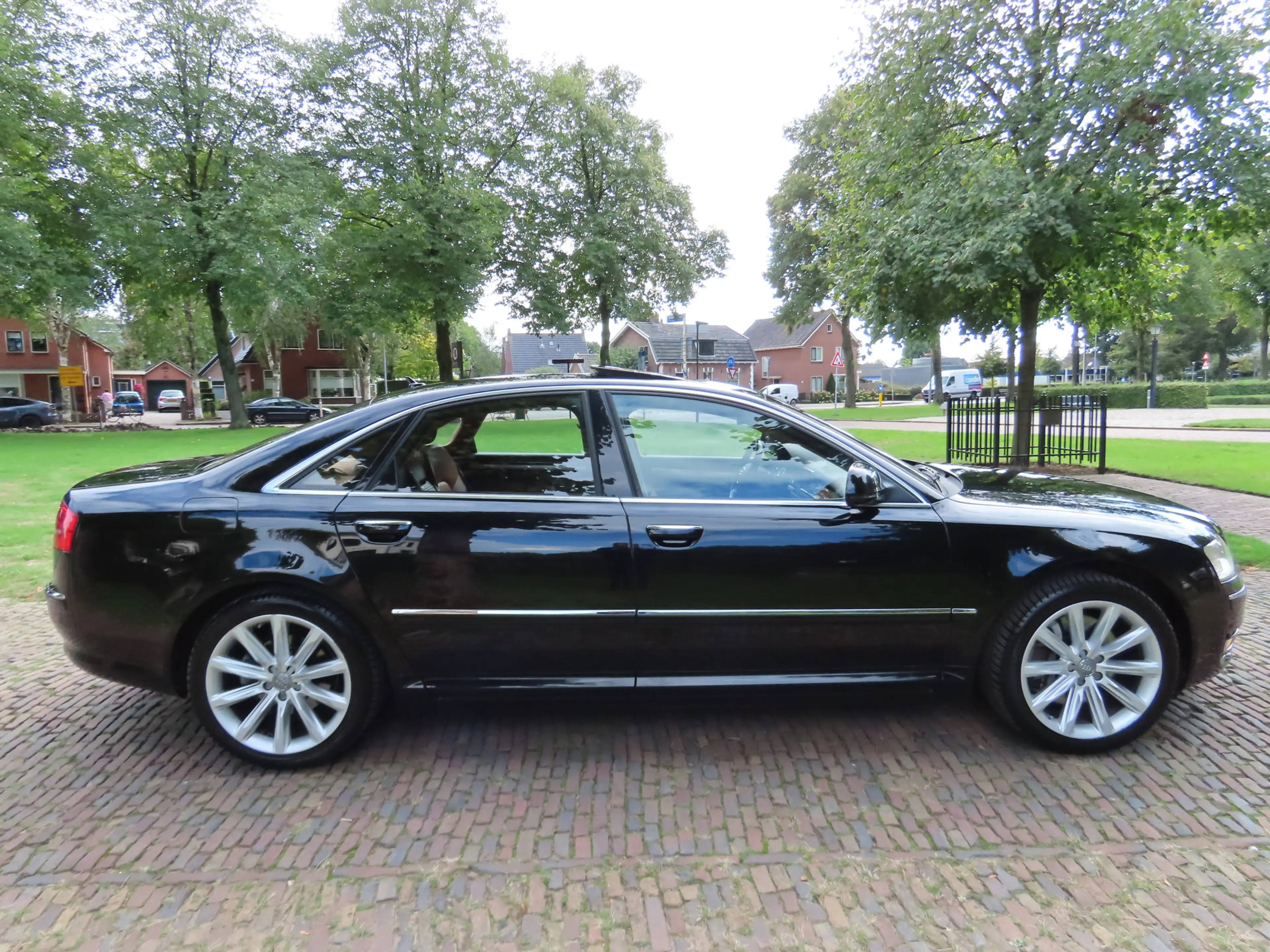 Audi A8 4.2 FSI quattro Pro Line+ Leer/Alcantara Schuifkan — photo 3