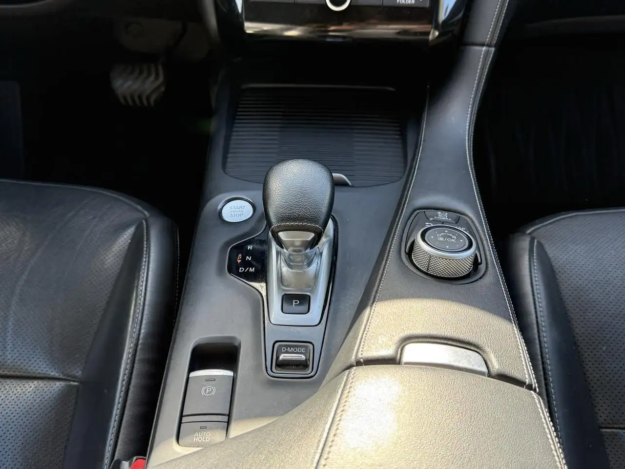 Infiniti QX50 снимка Infiniti QX50