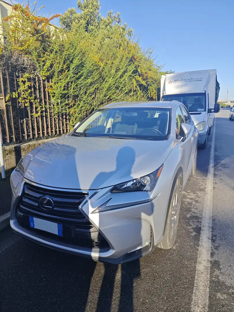 Lexus NX 300h NX I 2016 300h 2.5 Executive 4wd cvt Grigio - 1