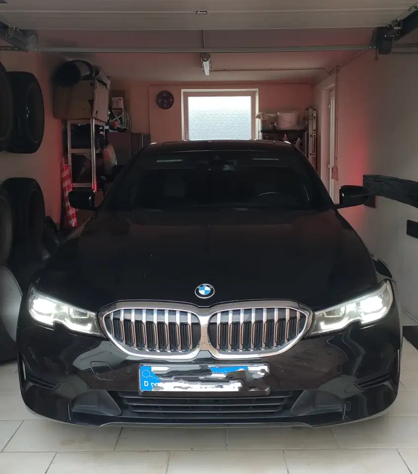 BMW 330