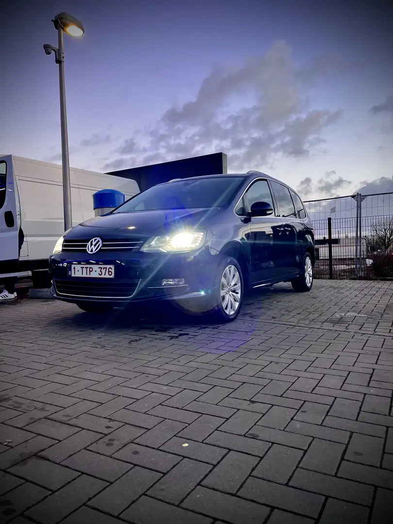 Volkswagen Sharan 2.0 TDI DSG BlueMotion Technology Highline Modrá - 1