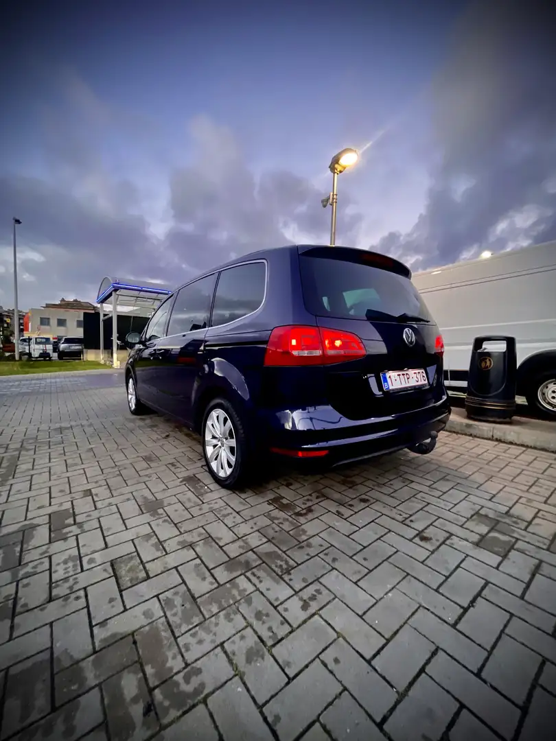 Volkswagen Sharan 2.0 TDI DSG BlueMotion Technology Highline Modrá - 2