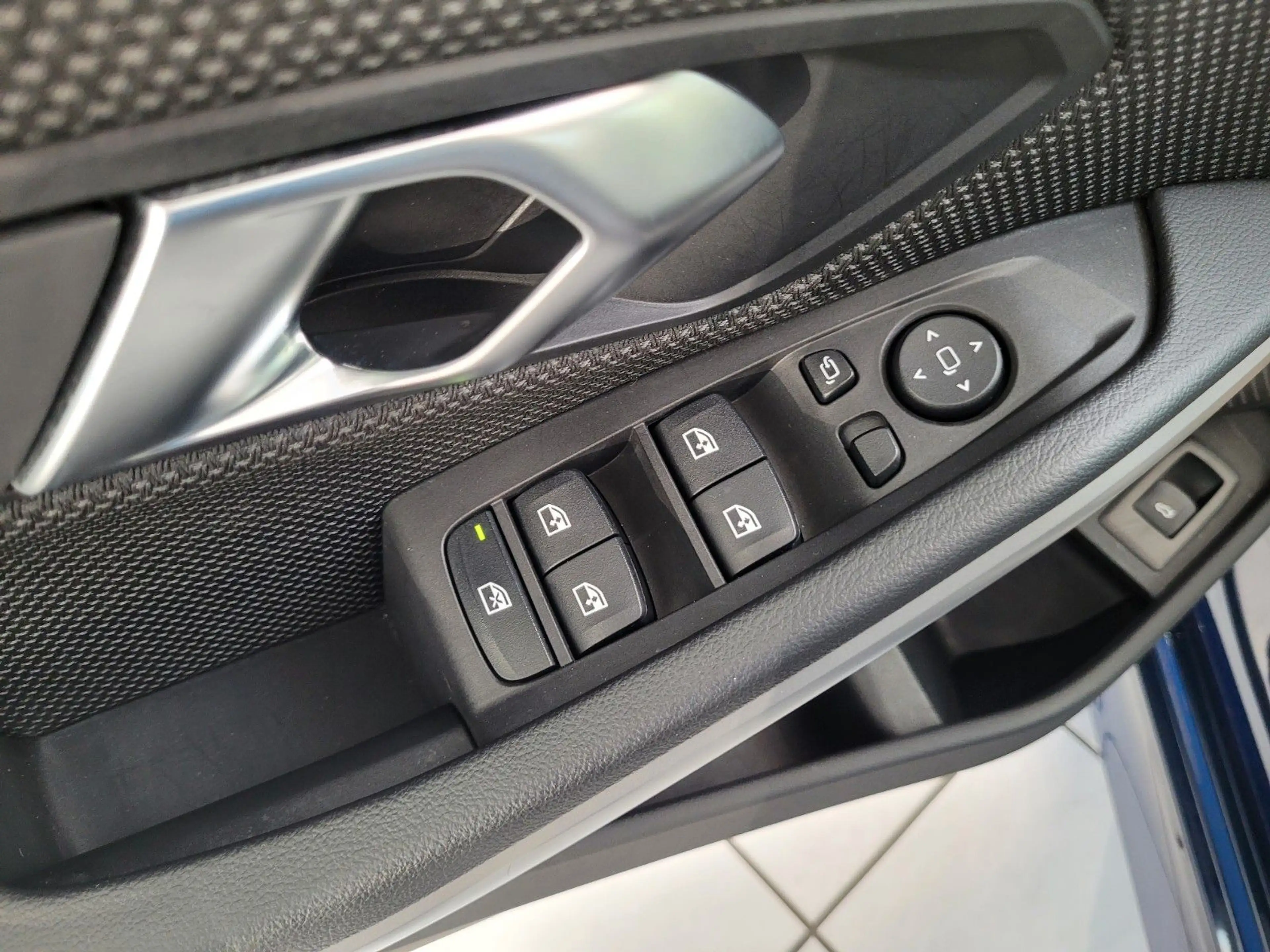 BMW 318 d T Aut/HeadUp/CurvedDisplay/Adapt.LED/RFK — photo 23