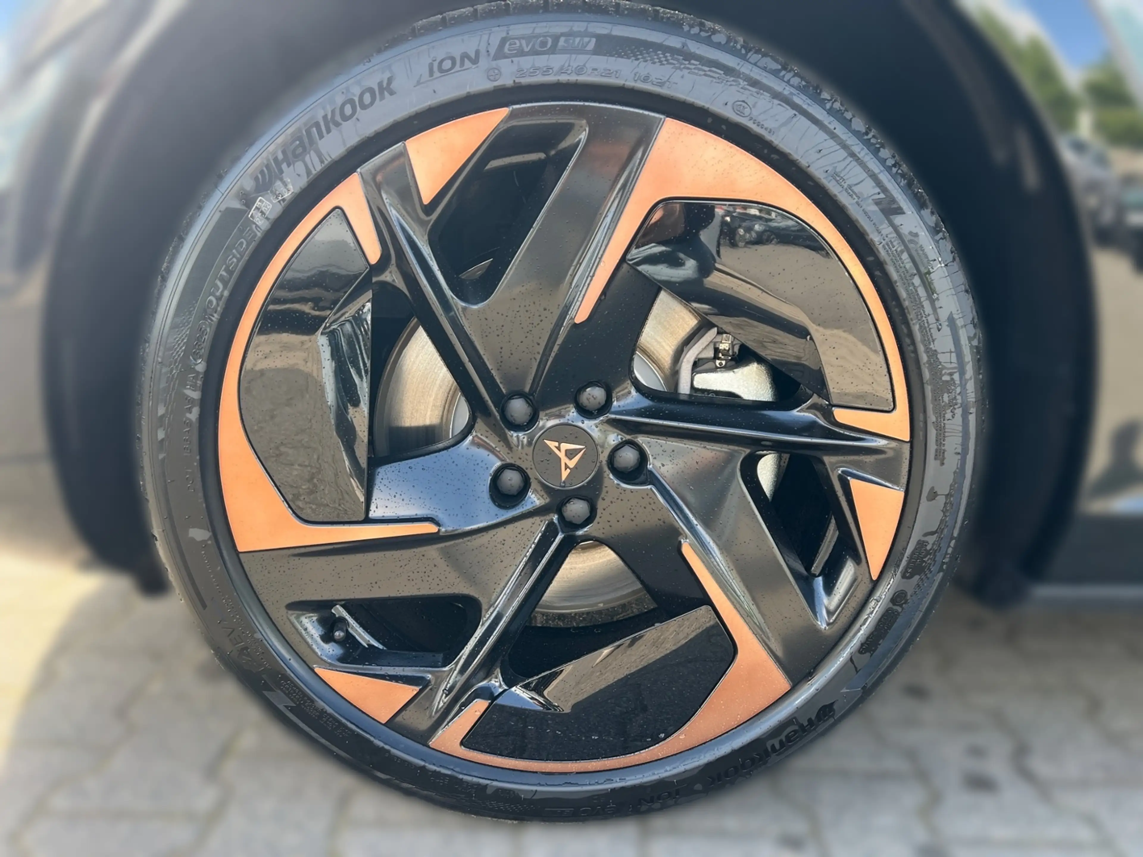 CUPRA Tavascan VZ 77kwh 250kW (340PS)*Adrenaline*Heat-Pump*360°* — photo 6