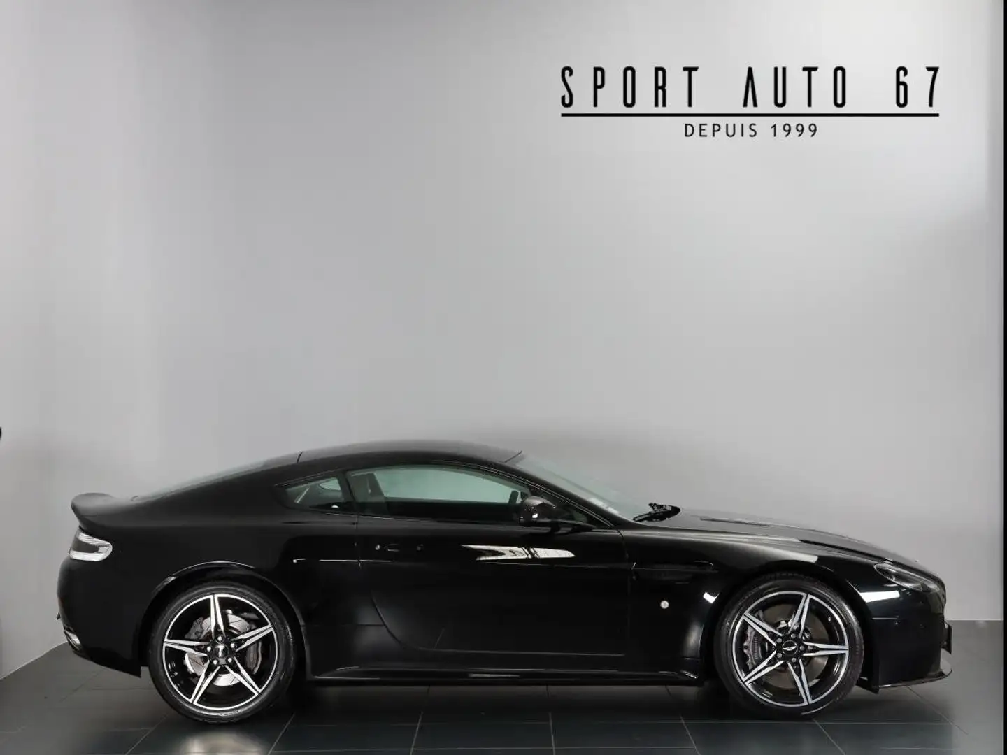 Aston Martin V8 S 4.7 L - 2