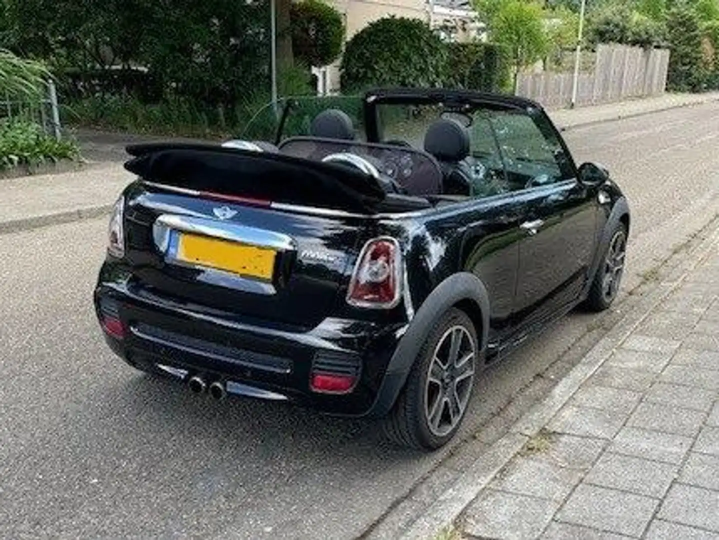 MINI John Cooper Works Cabrio Cooper S Cabrio 1.6 JCW Zwart - 2