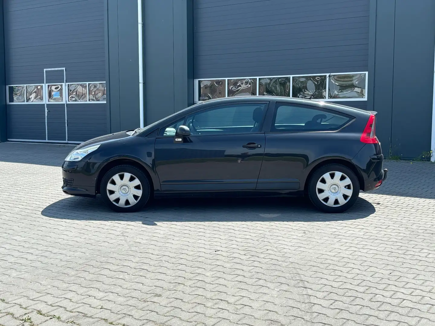 Citroen C4 Coupé 1.6-16V Image | Airco + Cruise control | Zwart - 2