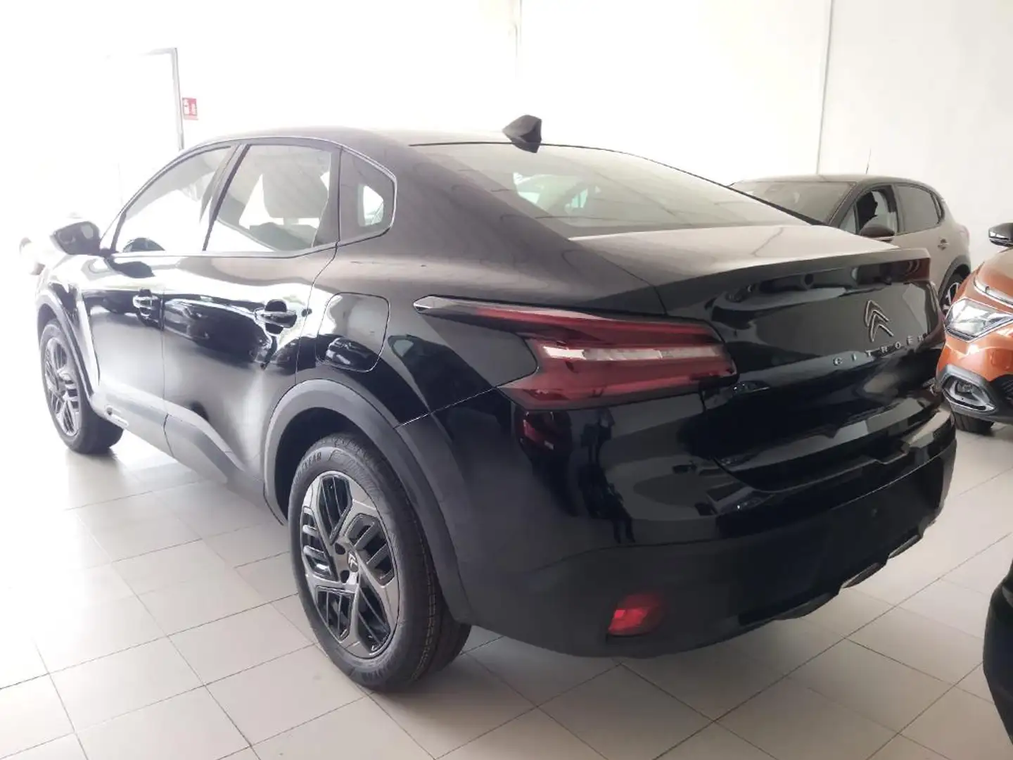 Citroen C4 X 1.5 BlueHDI S&S Feel Pack EAT8 130 Negro - 2