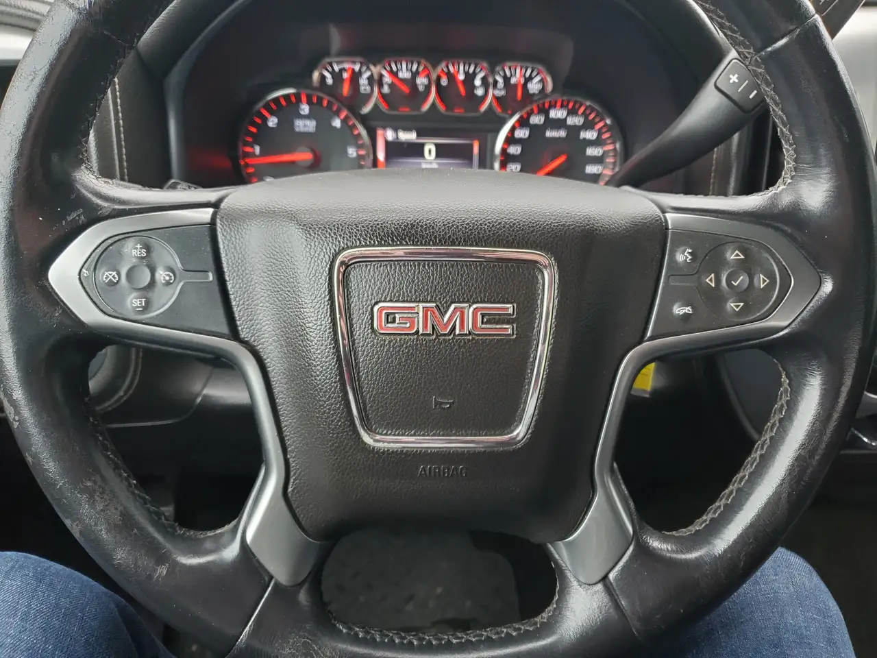 GMC Sierra 1500 снимка GMC Sierra 1500
