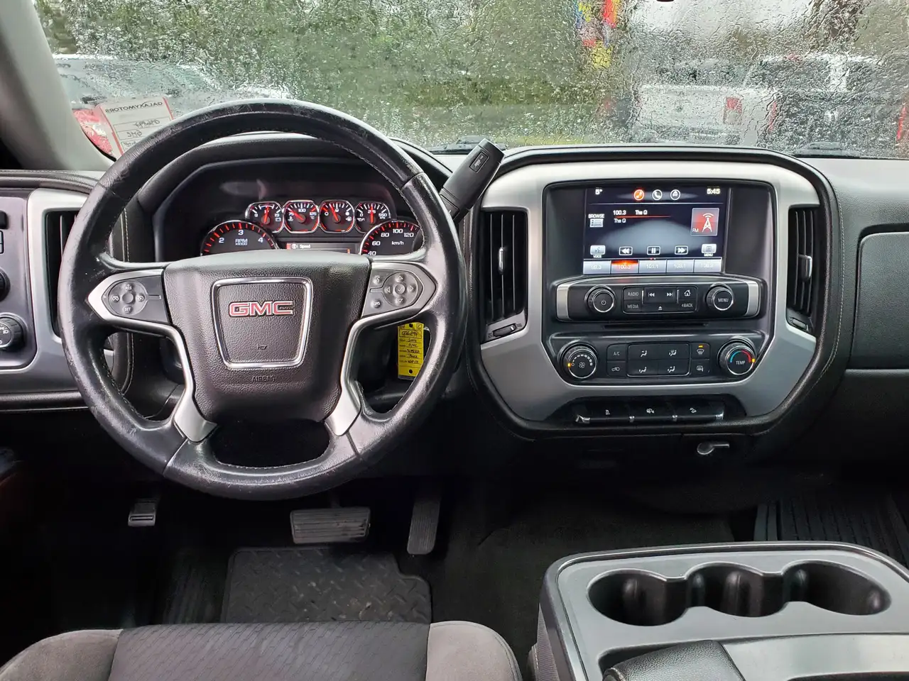 GMC Sierra 1500 снимка GMC Sierra 1500