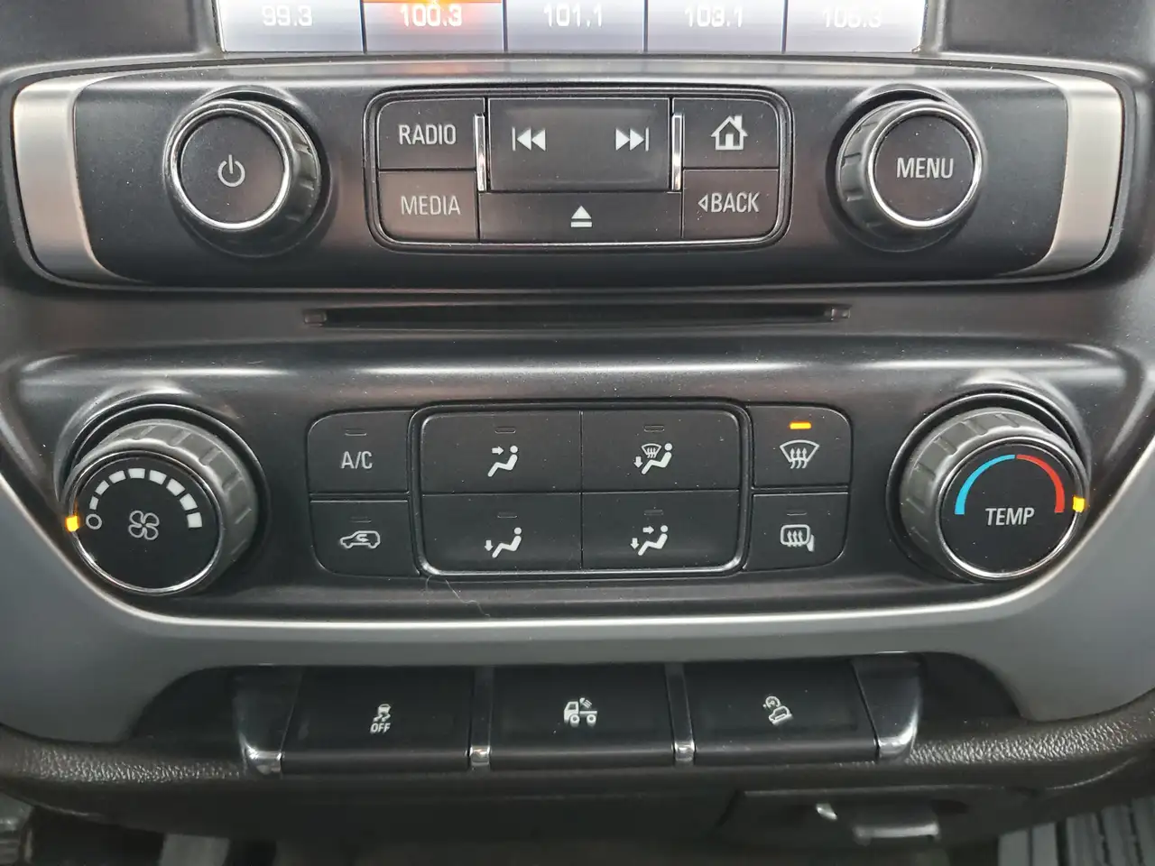 GMC Sierra 1500 снимка GMC Sierra 1500