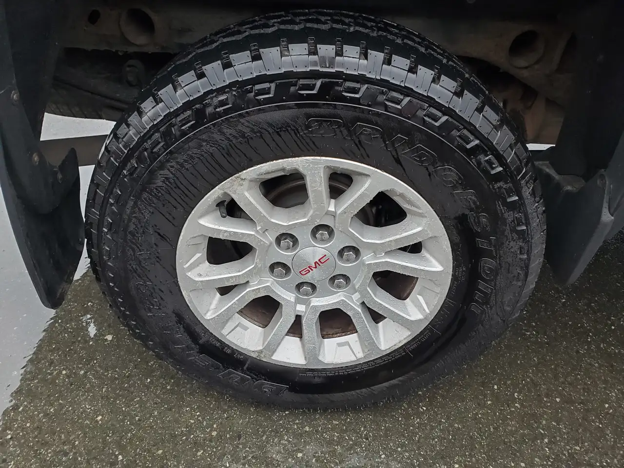 GMC Sierra 1500 снимка GMC Sierra 1500