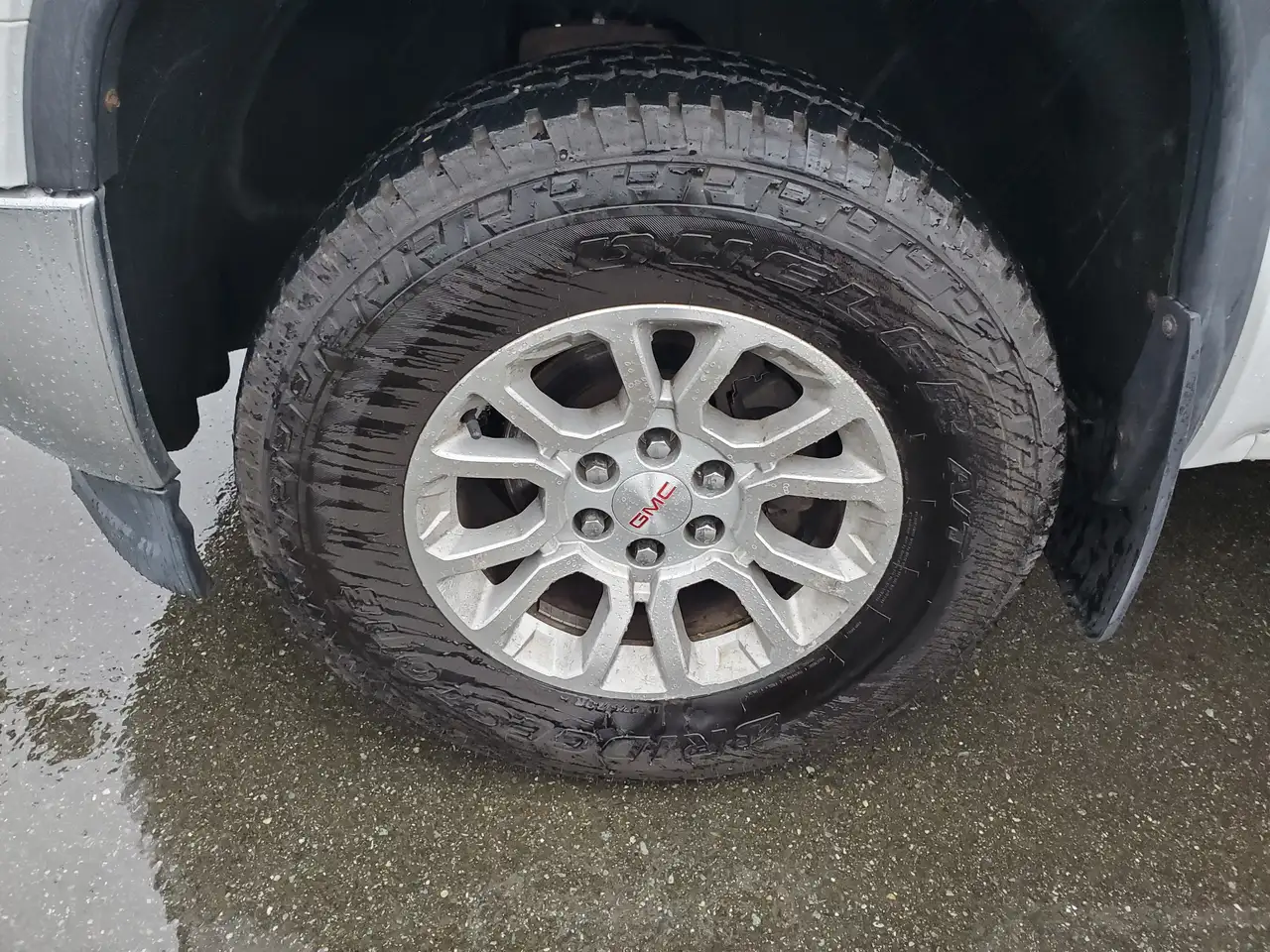 GMC Sierra 1500 снимка GMC Sierra 1500