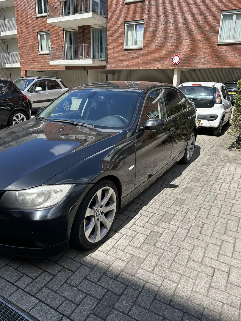 BMW 330 325i High Executive Noir - 2